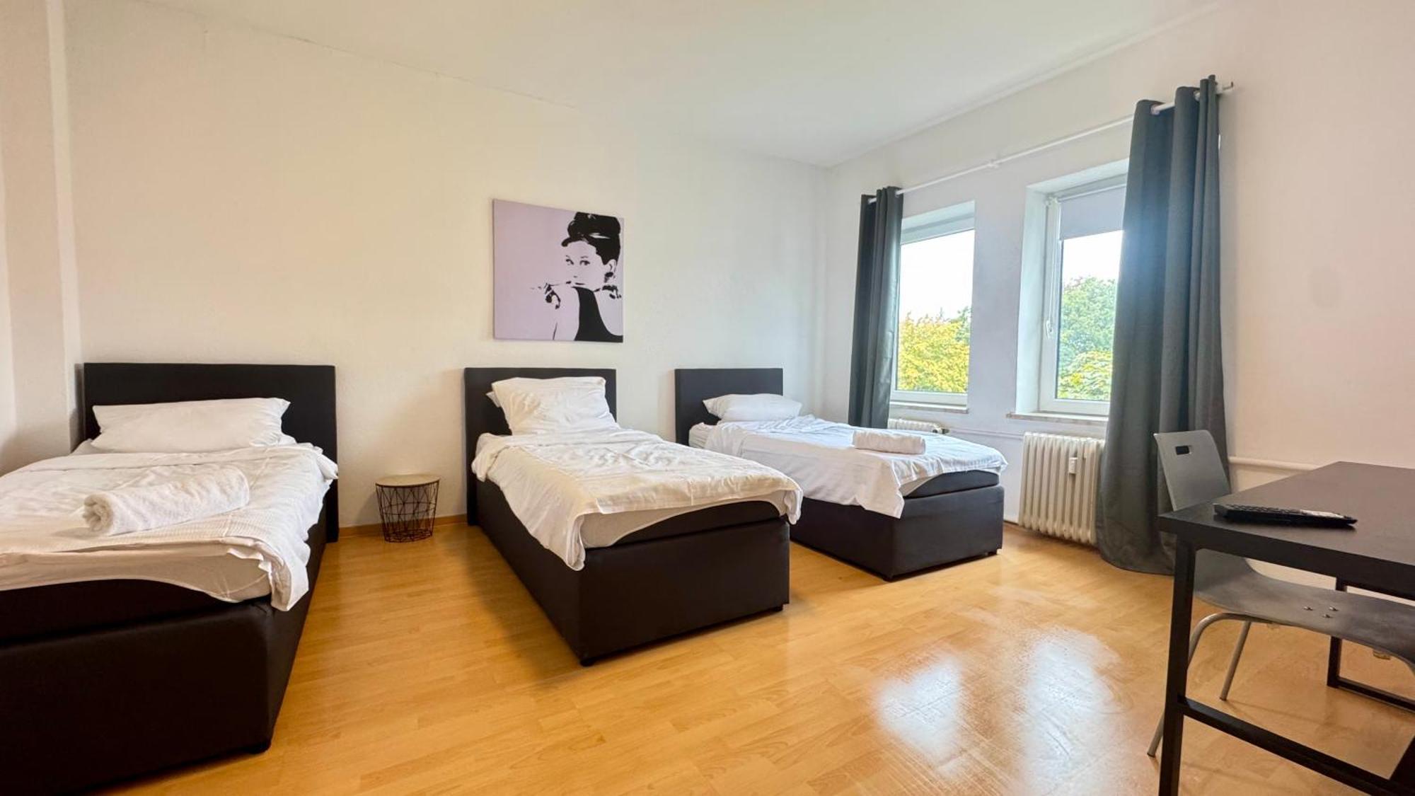 Apartments Im Herzen Von Neumuenster Innenstadt & Hbf Fusslaeufig, Mit Privatparkplatz Neumünster Exterior foto