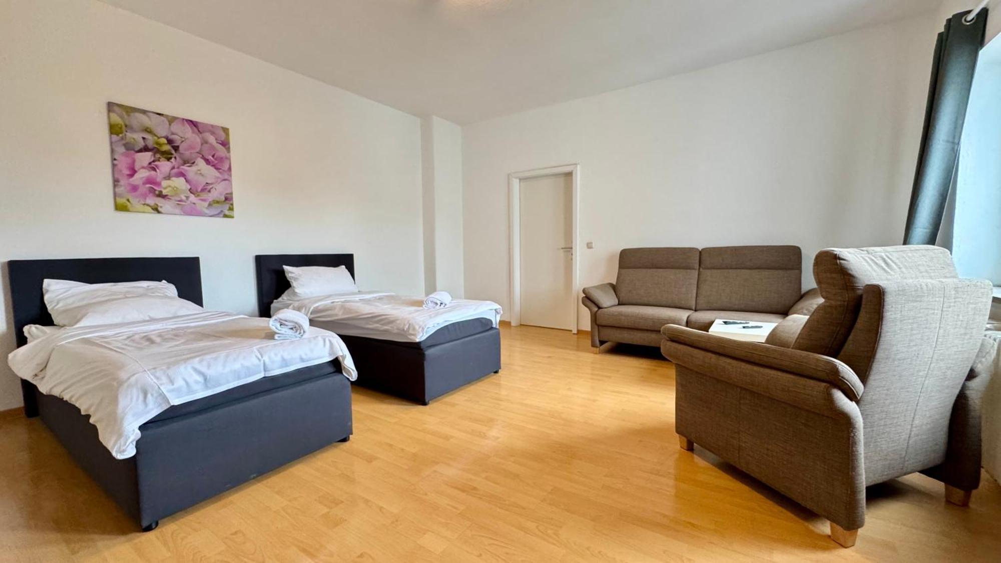 Apartments Im Herzen Von Neumuenster Innenstadt & Hbf Fusslaeufig, Mit Privatparkplatz Neumünster Exterior foto