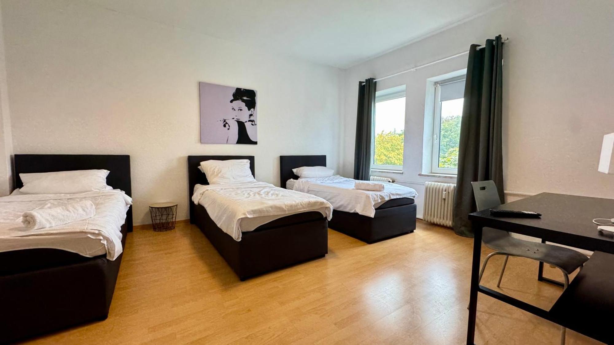 Apartments Im Herzen Von Neumuenster Innenstadt & Hbf Fusslaeufig, Mit Privatparkplatz Neumünster Exterior foto